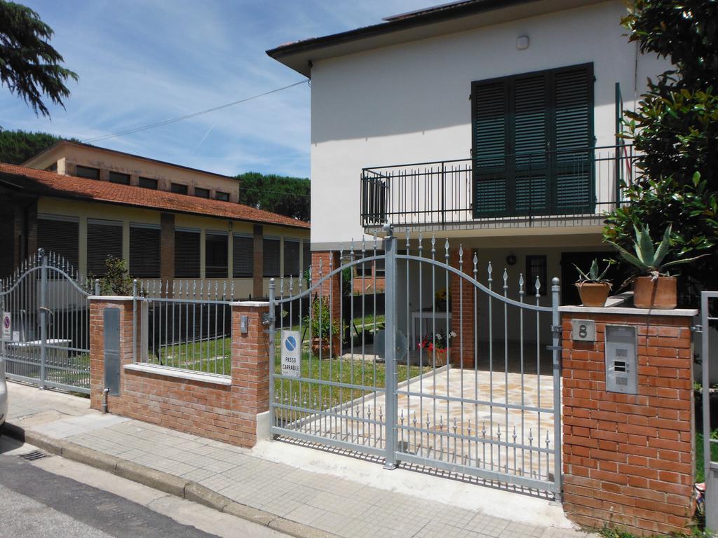 ピサLa Casa Di Nilaアパートメント エクステリア 写真